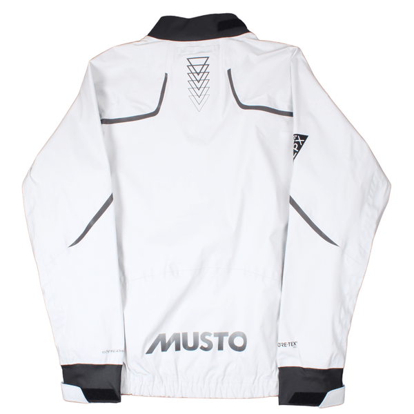 Rear view of the Musto LPX Gore-tex racing smock featuring Musto print branding on lower back